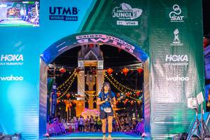 BIB: 3934
                            <button type="button" onclick="openModal(21813448)" class="btn btn-primary btn-sm float-right btn-popup" data-toggle="modal" data-target=".modal-high-quality">
                        <i class="fas fa-shopping-cart"></i> Add to Cart
                    </button>
                                            <button type="button" onclick="isThisMe(21813448, true)" class="btn btn-success btn-sm float-right btn-popup btn-isme hidden" data-toggle="tooltip" data-placement="bottom" title="นี่คือรูปของคุณใช่ไหม คลิกที่นี่เพื่อเอาเข้าอัลบั้ม">
                        <i class="fas fa-plus"></i> Add to album
                    </button>
                    <button type="button" onclick="isThisMe(21813448, false)" class="btn btn-warning btn-sm float-right btn-popup btn-isnotme hidden">
                        <i class="fas fa-ban"></i> Remove from album
                    </button>